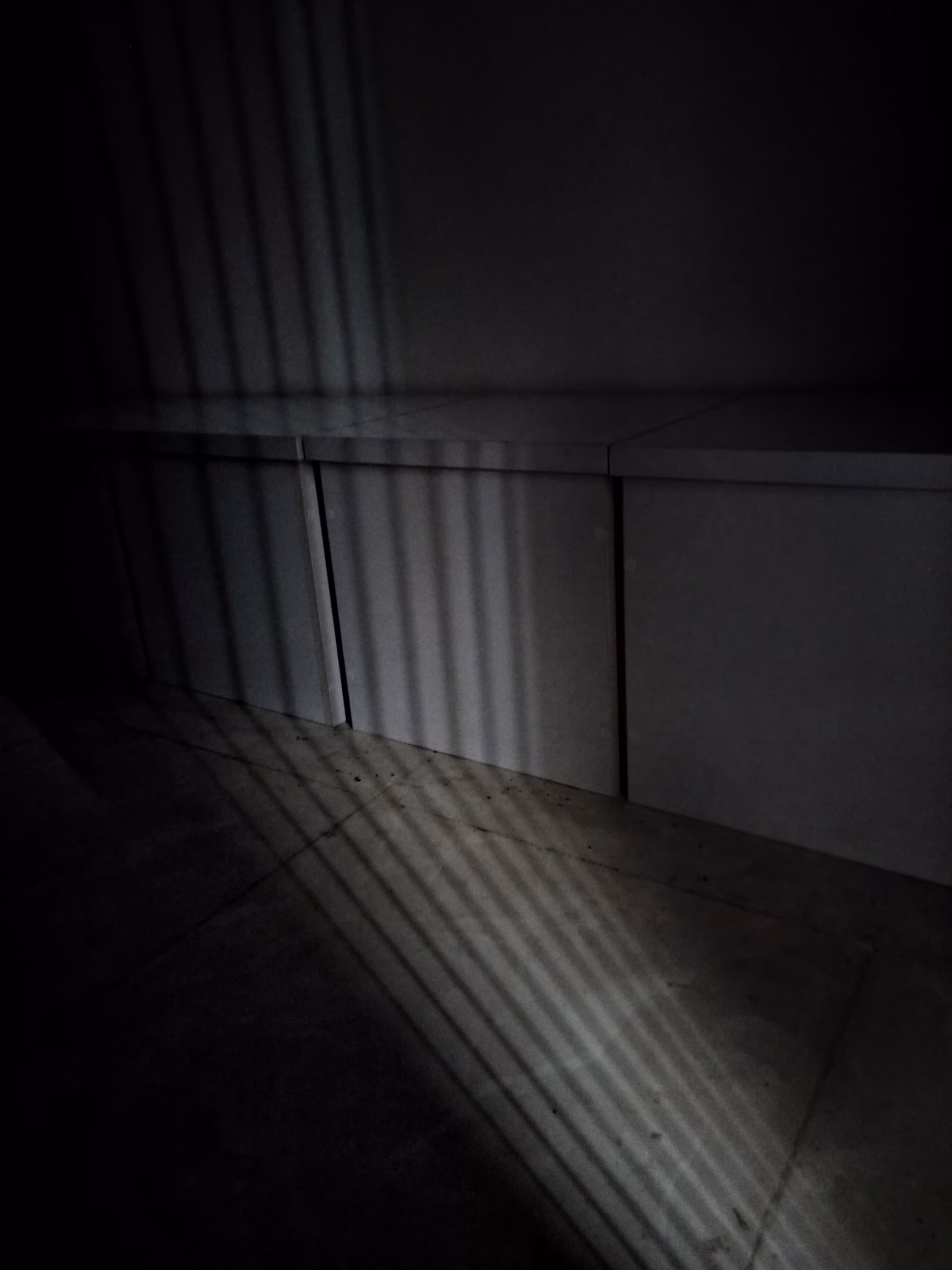 اتاق تاریک - این اتاق به خاستگاه عکاسی و چگونگی شکل گرفتن تصویر میپردازد